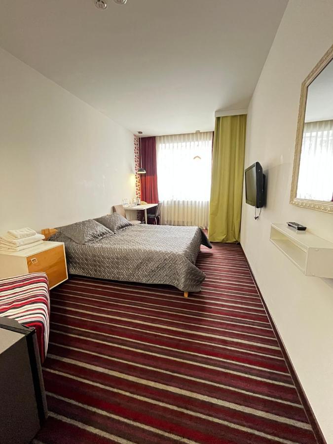 Hotel Kalyna Κχαρκίβ Εξωτερικό φωτογραφία